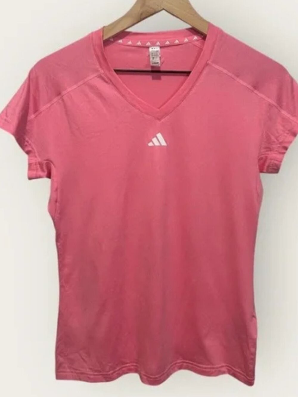 Women's Pink V-Neck Small Athletic Work Out Shirt Top